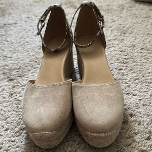 Nine West Snake Skin Espadrilles!